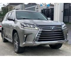 Lexus LX570 2016